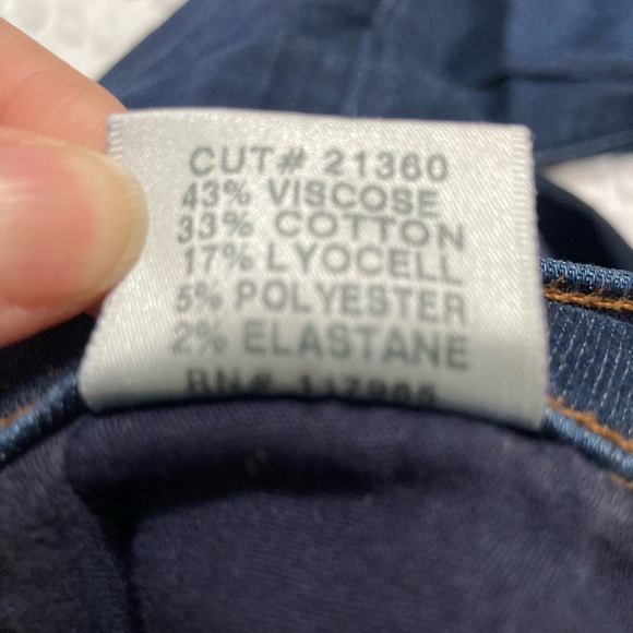 J Brand “Maria” Jeans - Picture 4 of 5